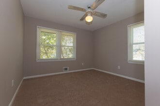 141 College Cir in Athens, GA - Building Photo - Building Photo