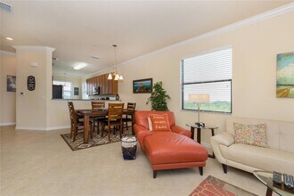 7005 River Hammock Dr, Unit 301 in Bradenton, FL - Building Photo - Building Photo