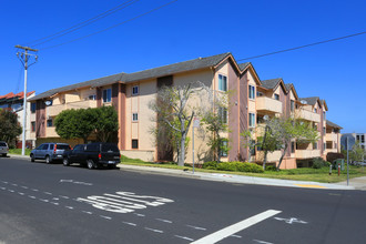 405 91st St in Daly City, CA - Building Photo - Building Photo