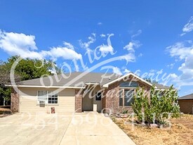 2713 Casey Dr in Killeen, TX - Building Photo