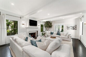 4430 Alton Rd in Miami Beach, FL - Building Photo - Building Photo