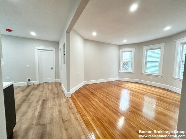 19 Sudan St, Unit 2 in Boston, MA - Building Photo - Building Photo