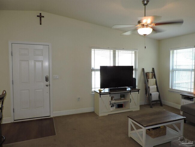 5070 Carmell Ridge Cir in Milton, FL - Building Photo - Building Photo