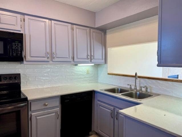 property at 2733 Silver Creek Dr