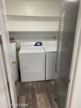 2119 Electric Rd in Cave Spring, VA - Building Photo - Building Photo