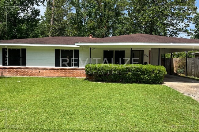 property at 1056 Belvedere Cir W
