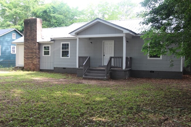 property at 1419 Edgerly Ave
