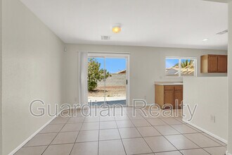 2022 Peacemaker Rd in Las Vegas, NV - Building Photo - Building Photo