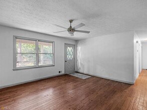 1999 Hampton Locust Grove Rd in Locust Grove, GA - Building Photo - Building Photo