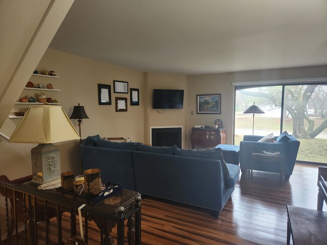 1129 Kirts Blvd in Troy, MI - Building Photo - Building Photo