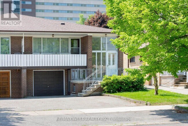 property at 43 Wintergreen Rd