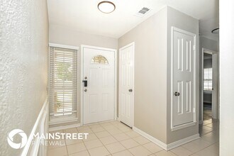 209 Wilshire Dr in Glenn Heights, TX - Foto de edificio - Building Photo