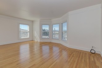 201 Roanoke St in San Francisco, CA - Building Photo - Interior Photo