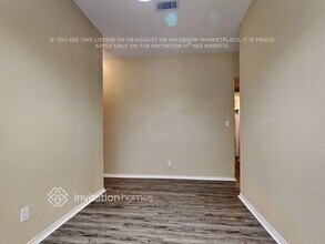 2800 St Martin Dr in Lancaster, TX - Foto de edificio - Building Photo