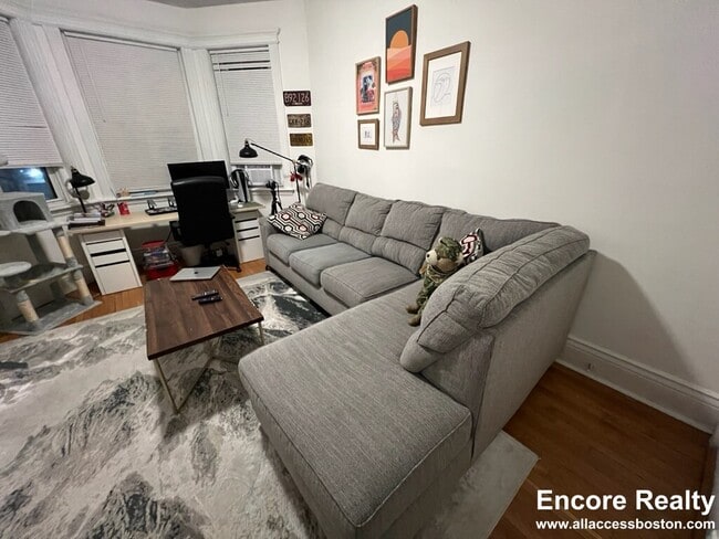 property at 105 Queensberry St