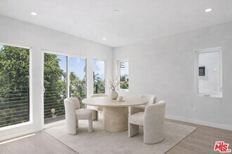 2115 Beachwood Terrace in Los Angeles, CA - Building Photo - Building Photo