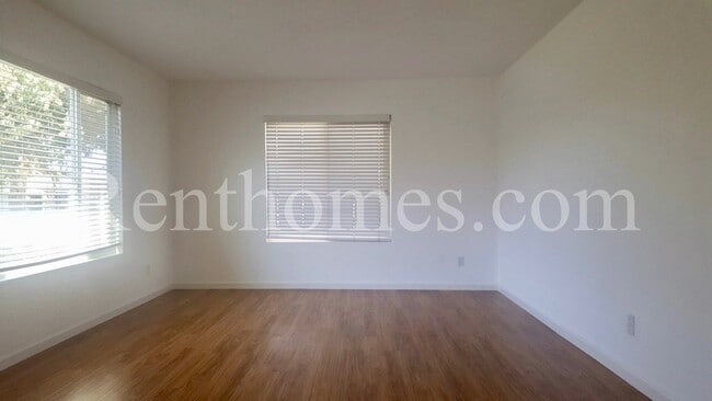 10019 Knight Dr in San Diego, CA - Building Photo - Building Photo