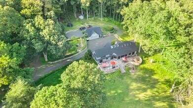28 Old Ln in Roxbury, CT - Building Photo - Building Photo