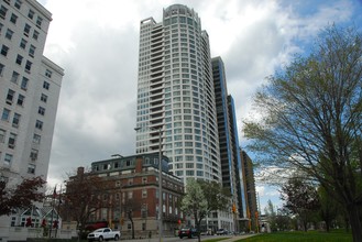 University Club Tower in Milwaukee, WI - Building Photo - Building Photo