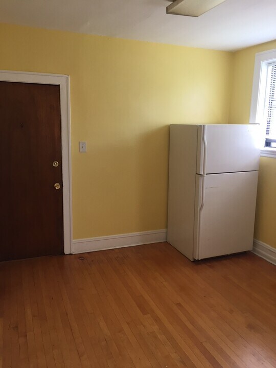 4810 W Armitage Ave in Chicago, IL - Building Photo