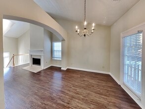 320 Lake Royale Pl in Riverdale, GA - Building Photo - Building Photo