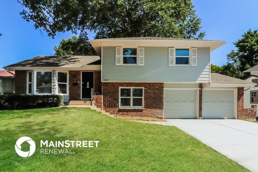 8709 Evanston Ave in Kansas City, MO - Building Photo