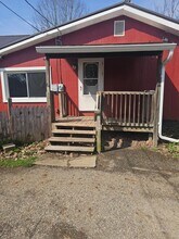 2736 Applehill Ave SE in Robertsville, OH - Building Photo - Building Photo