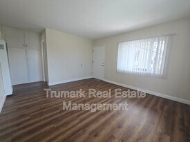 311 N Pacific Ave in Glendale, CA - Building Photo