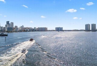19101 Mystic Pointe Dr in Aventura, FL - Foto de edificio - Building Photo