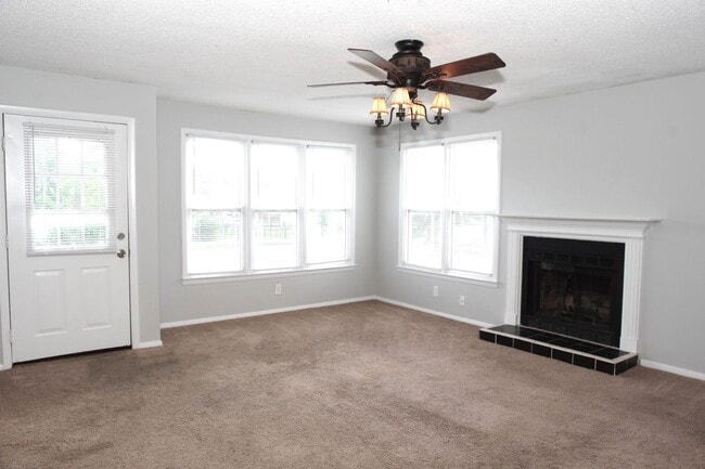 2422 Wynterhall Rd SE in Huntsville, AL - Building Photo - Building Photo