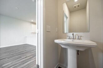 713 Platinum Dr in Phoenixville, PA - Building Photo - Building Photo