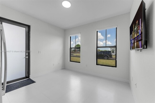 32206 SW 196th Ave, Unit 1 in Homestead, FL - Foto de edificio - Building Photo