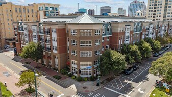 388 Boush St in Norfolk, VA - Building Photo