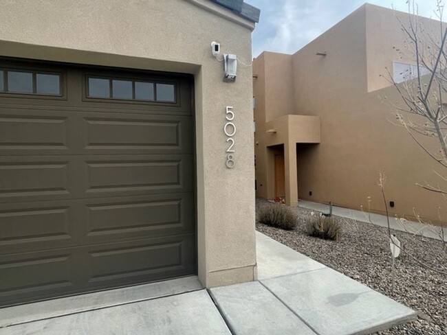 5028 Costa Maresme Dr NW in Albuquerque, NM - Building Photo - Building Photo