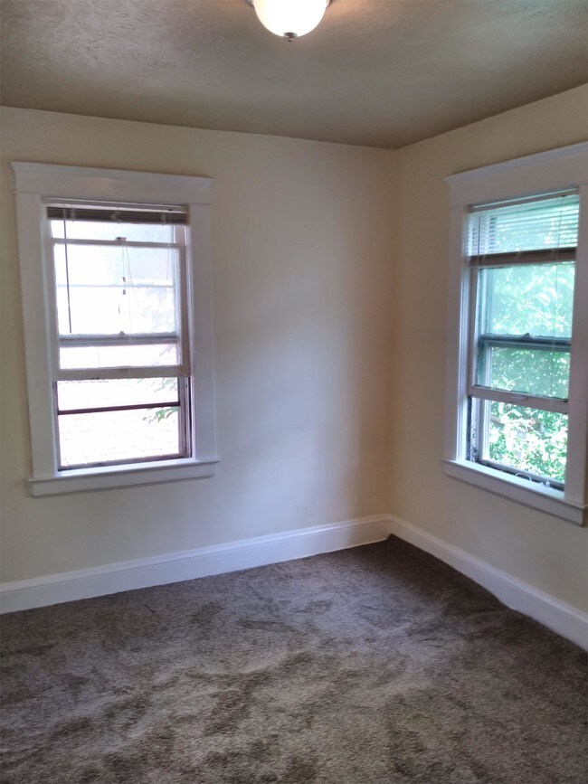 15322 Yorick Ave-Unit -2 - UP in Cleveland, OH - Building Photo - Building Photo