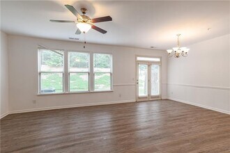 6802 Story Cir in Norcross, GA - Building Photo - Building Photo