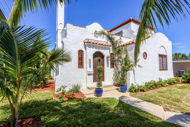 359 Greenbriar Dr in West Palm Beach, FL - Building Photo - Building Photo