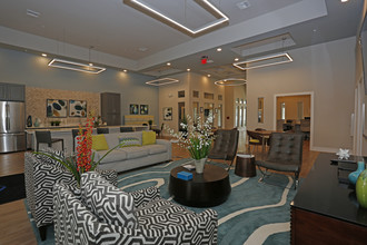 Park at Wellington in Holiday, FL - Building Photo - Interior Photo