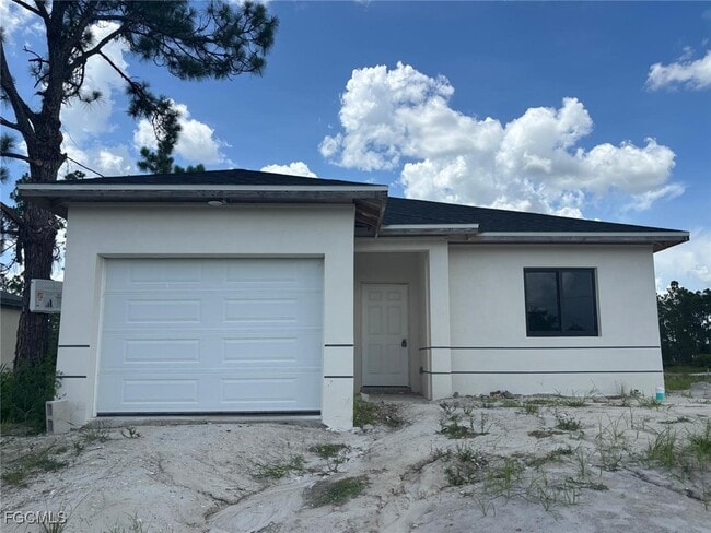 property at 729 Lamar St E