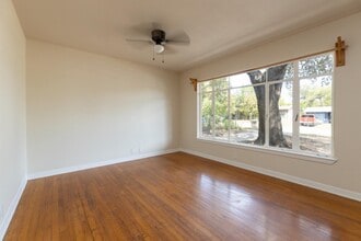 222 Dryden Dr in San Antonio, TX - Building Photo - Building Photo