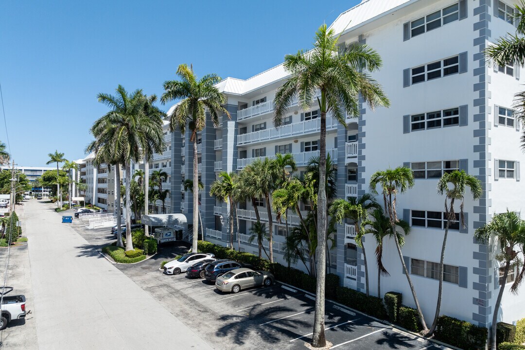 Winston House in Fort Lauderdale, FL - Foto de edificio