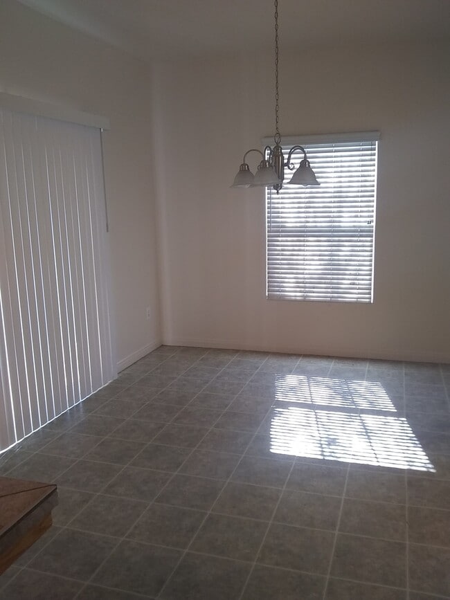 614 21st St in Bakersfield, CA - Building Photo - Building Photo