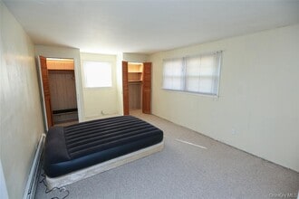 40 Bluefields Ln in Blauvelt, NY - Building Photo - Building Photo