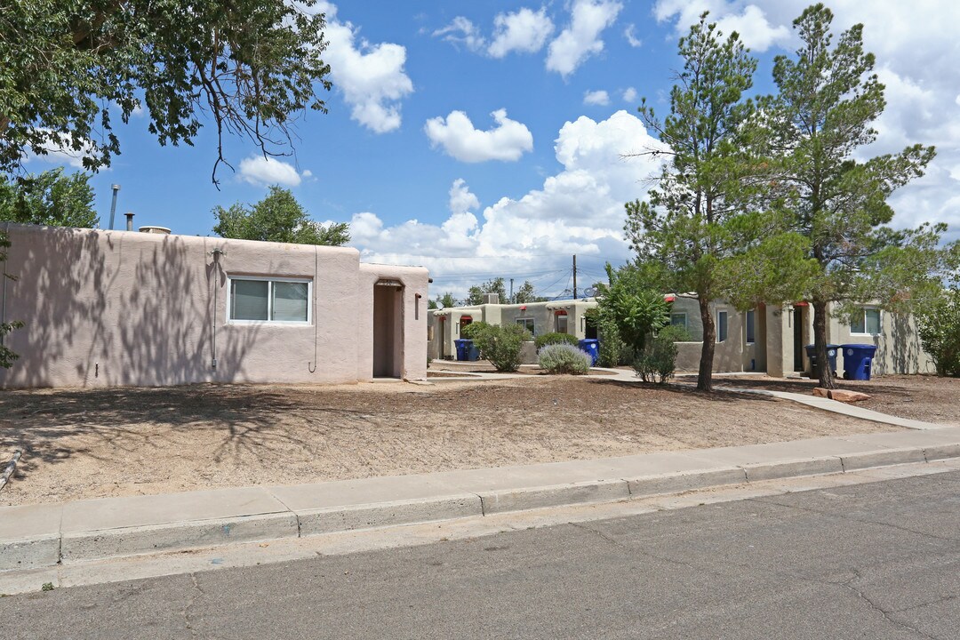 3505-3509 Vail Ave SE in Albuquerque, NM - Building Photo