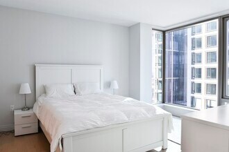 135 Seaport Blvd, Unit 1 in Boston, MA - Building Photo - Building Photo