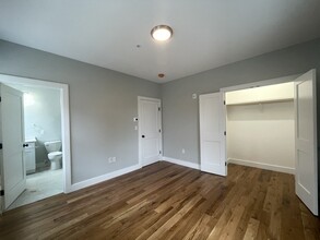 199 Boylston St, Unit 1 in Brookline, MA - Building Photo - Building Photo