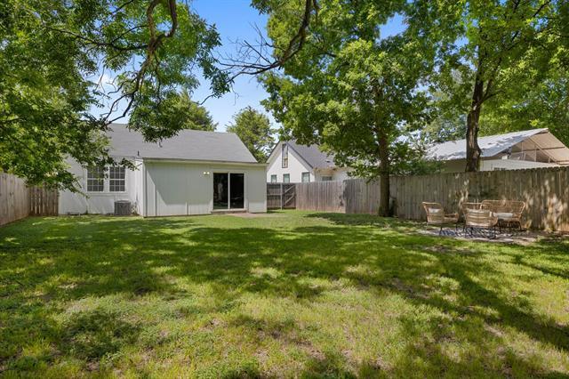 property at 718 Genoa Ave