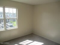 104 Pinegrove Ct photo'