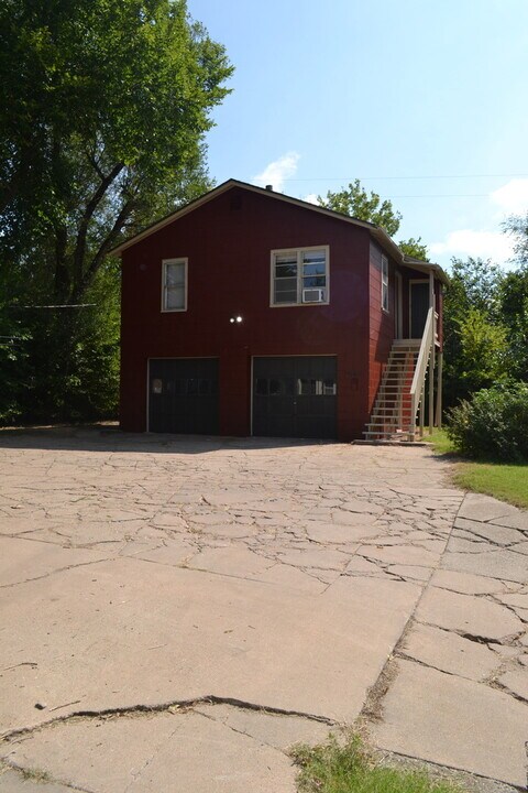 1640 N Holyoke St in Wichita, KS - Building Photo