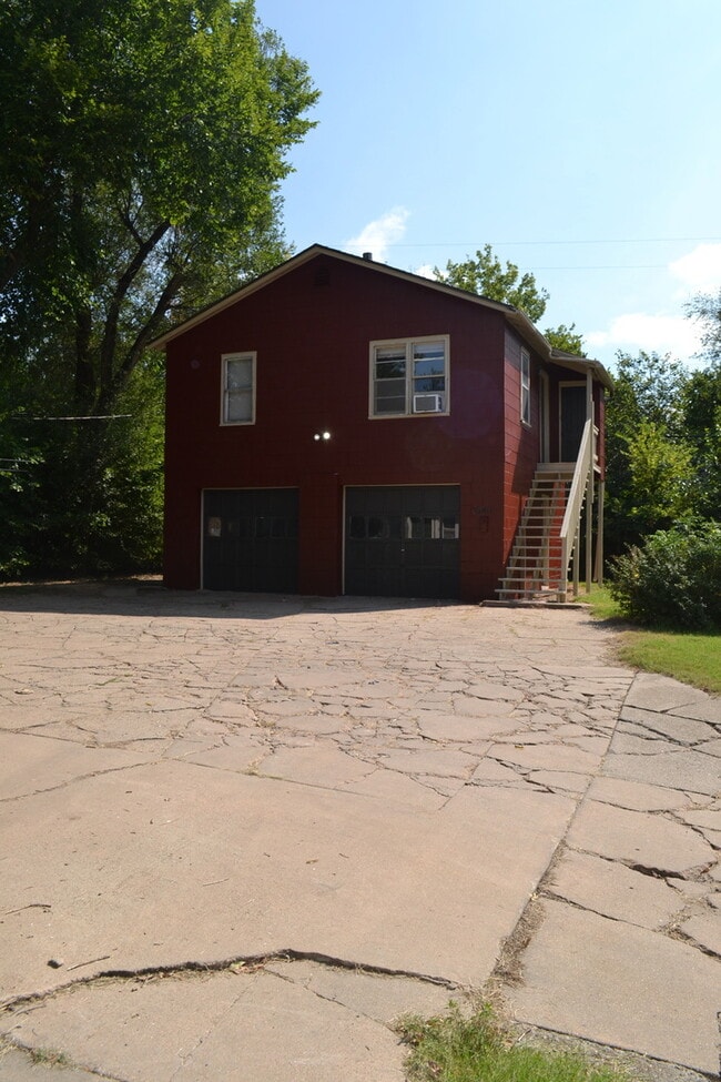 property at 1640 N Holyoke St